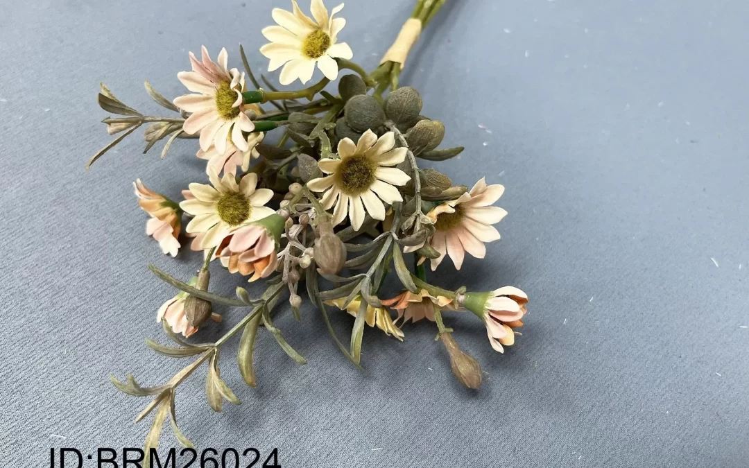 China Reliable Customized Artificial Chrysanthemum Bouquet Supplier Bulk Factory Export for Decoration BRM26024