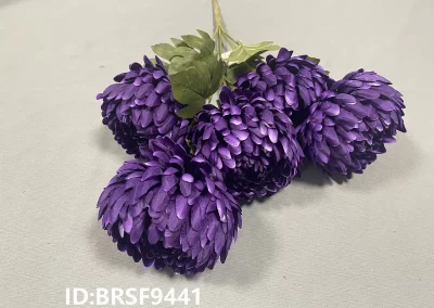 Spray de chrysanthème artificiel Chine Fleurs en soie en gros Fournisseur d&rsquo;exportation de Tianjin BRSF9441